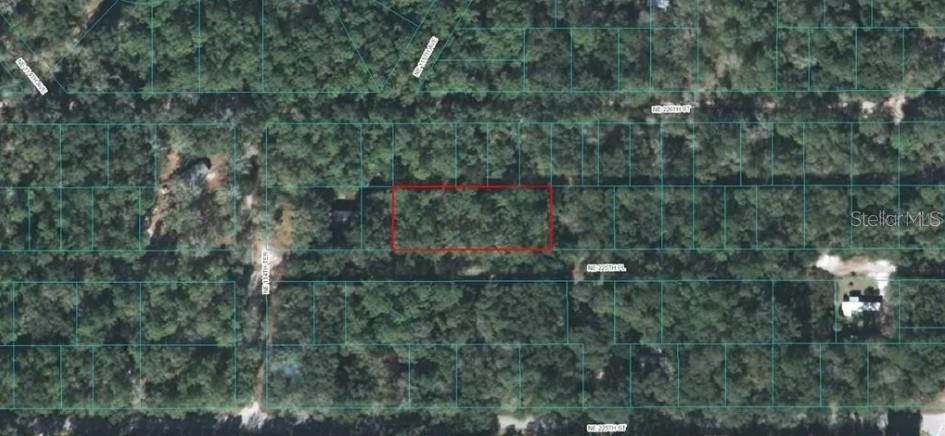 225TH PL Property Photo 1