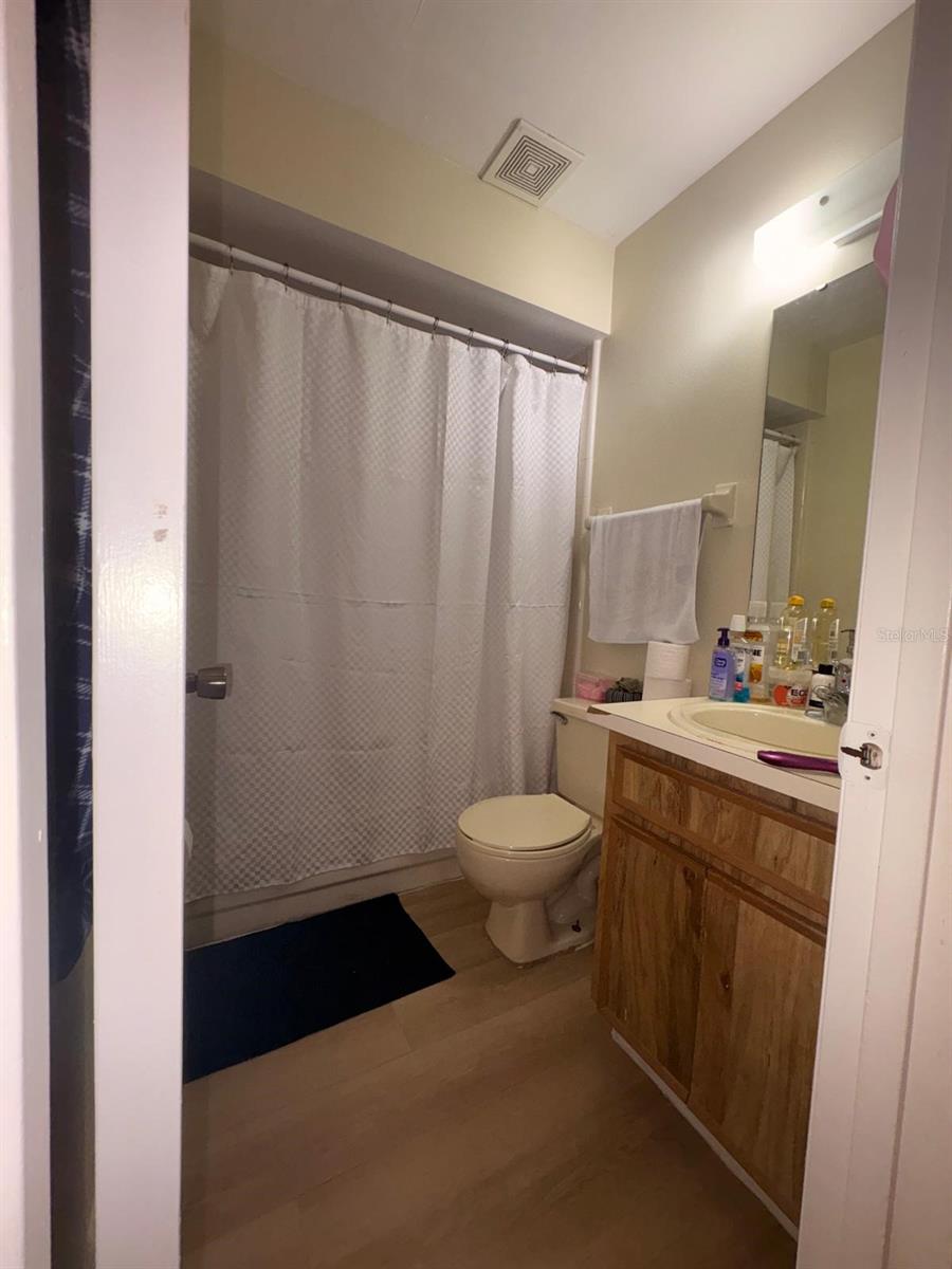 4261 Pershing Pointe Pl #5 Property Photo 14