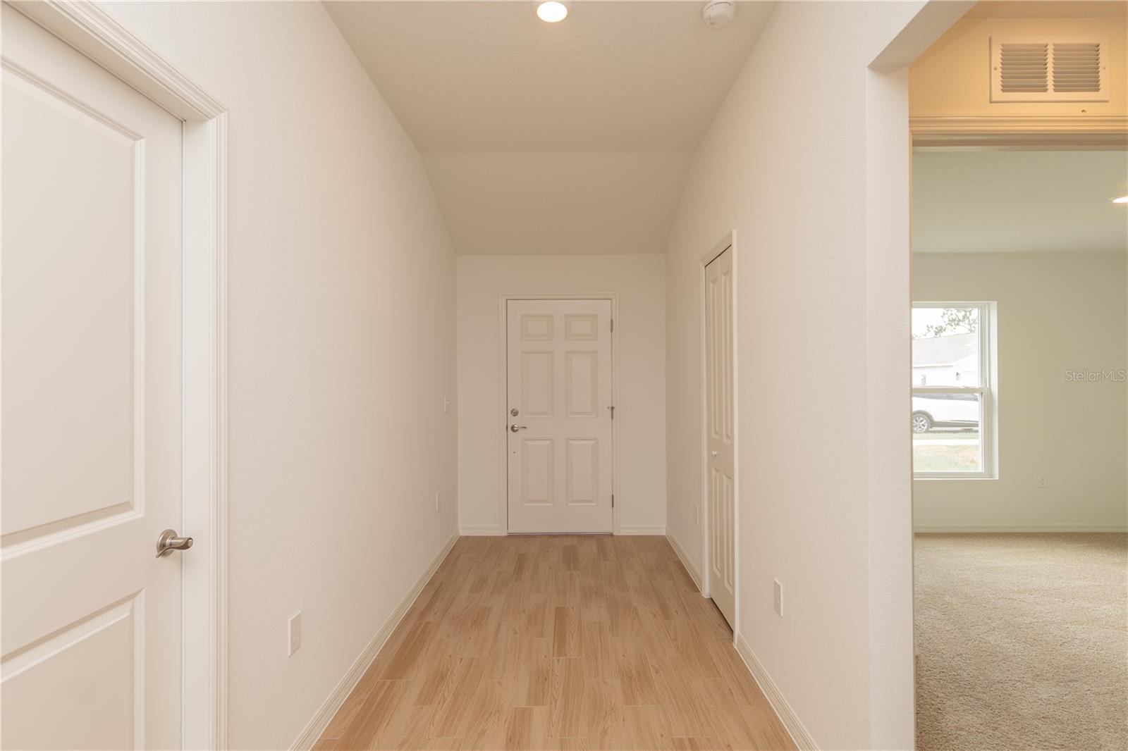 967 Lunar Ln Property Photo 3