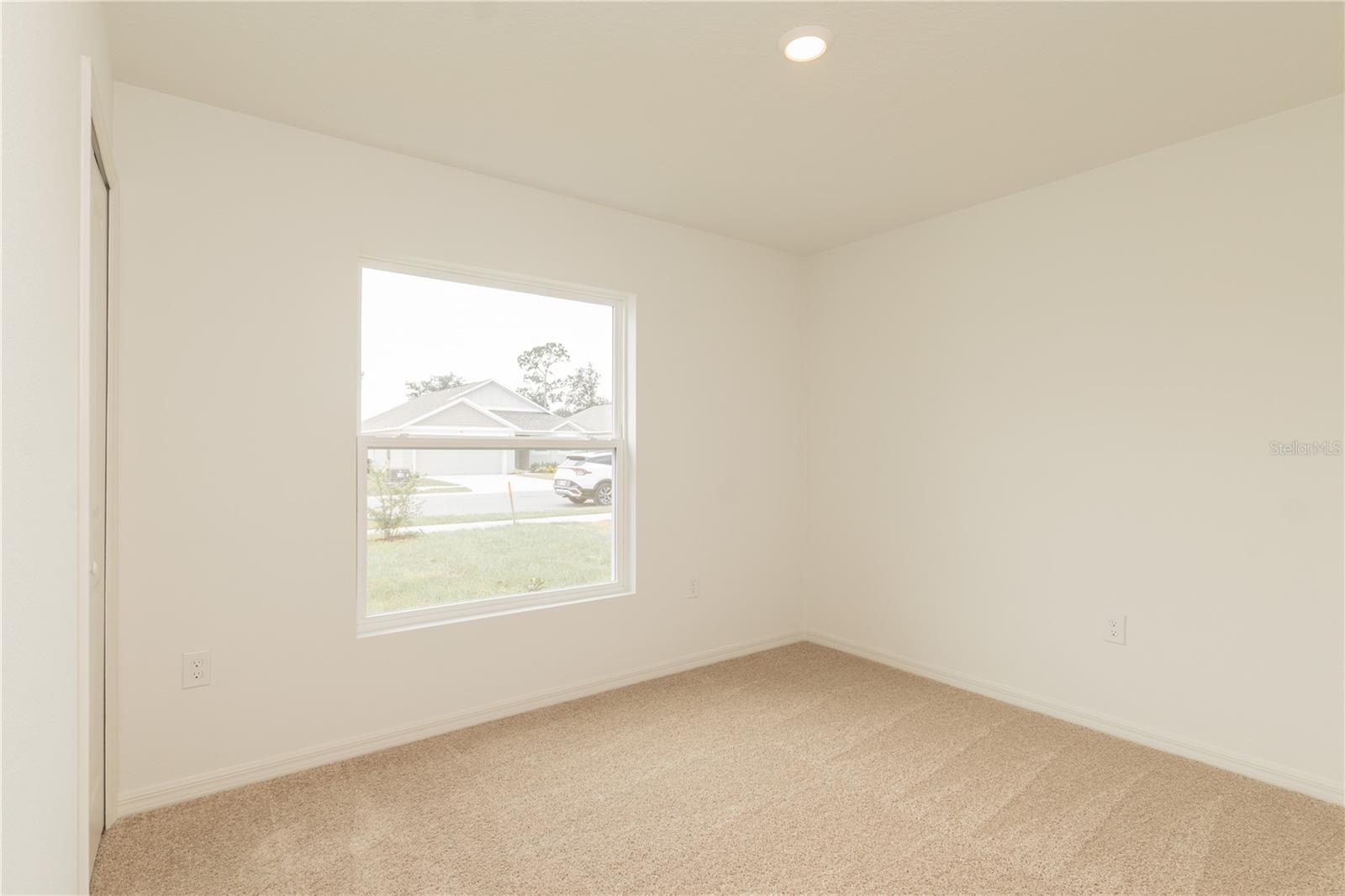 967 Lunar Ln Property Photo 4
