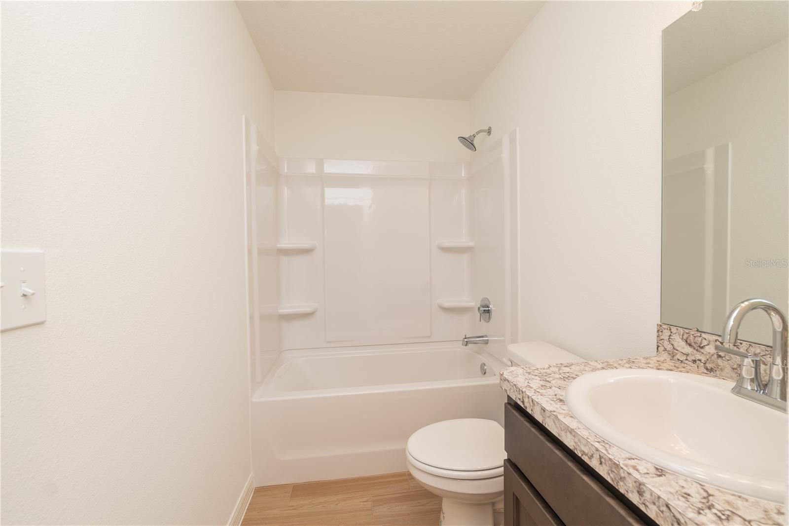 967 Lunar Ln Property Photo 6