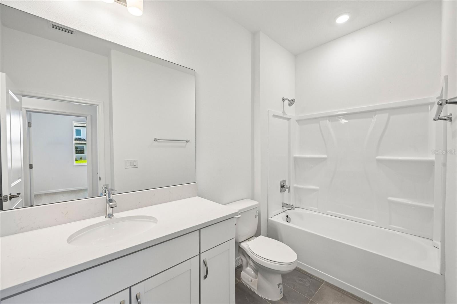 8709 Canard Cv Property Photo 14