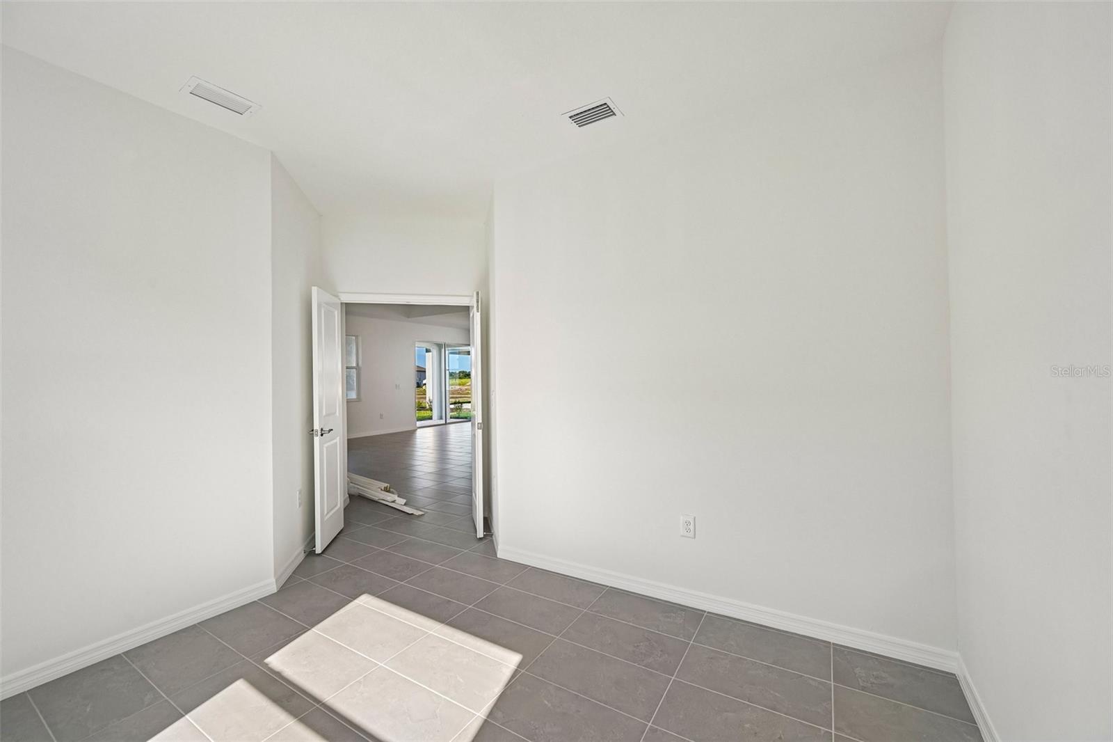 8709 Canard Cv Property Photo 16