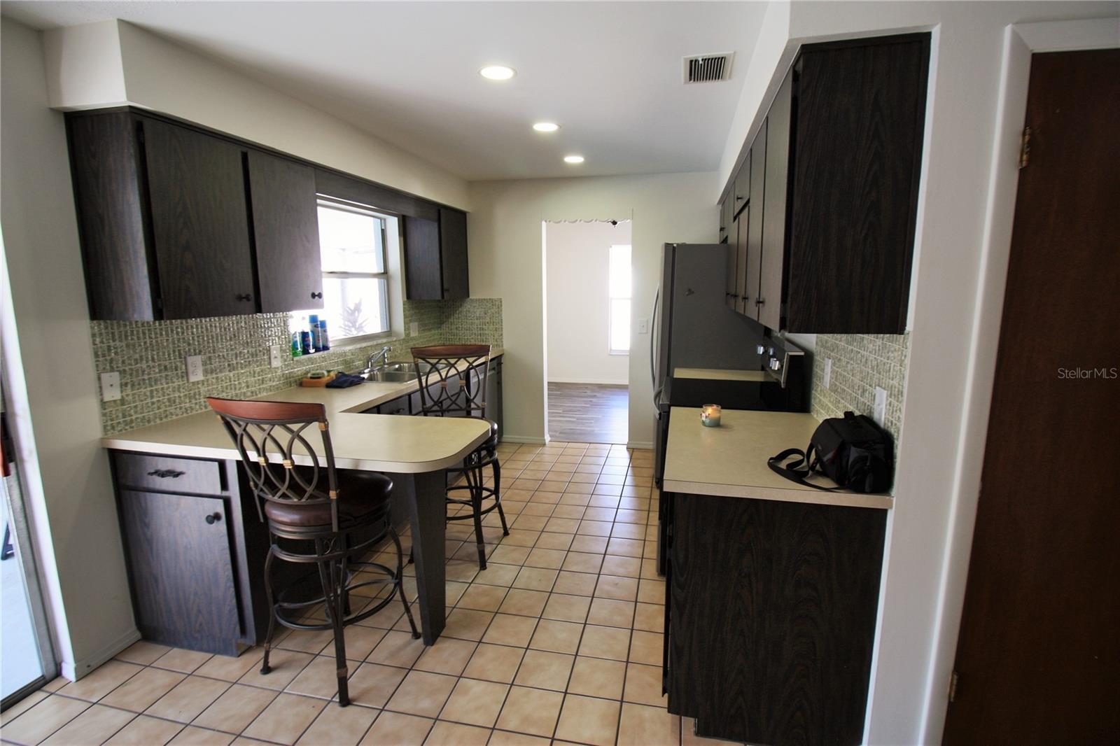390 Lilac Rd Property Photo 4
