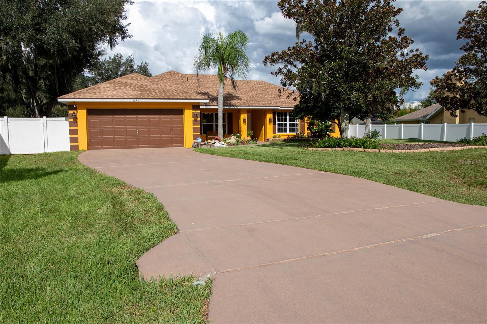 6093 Velvet Loop Property Photo 1