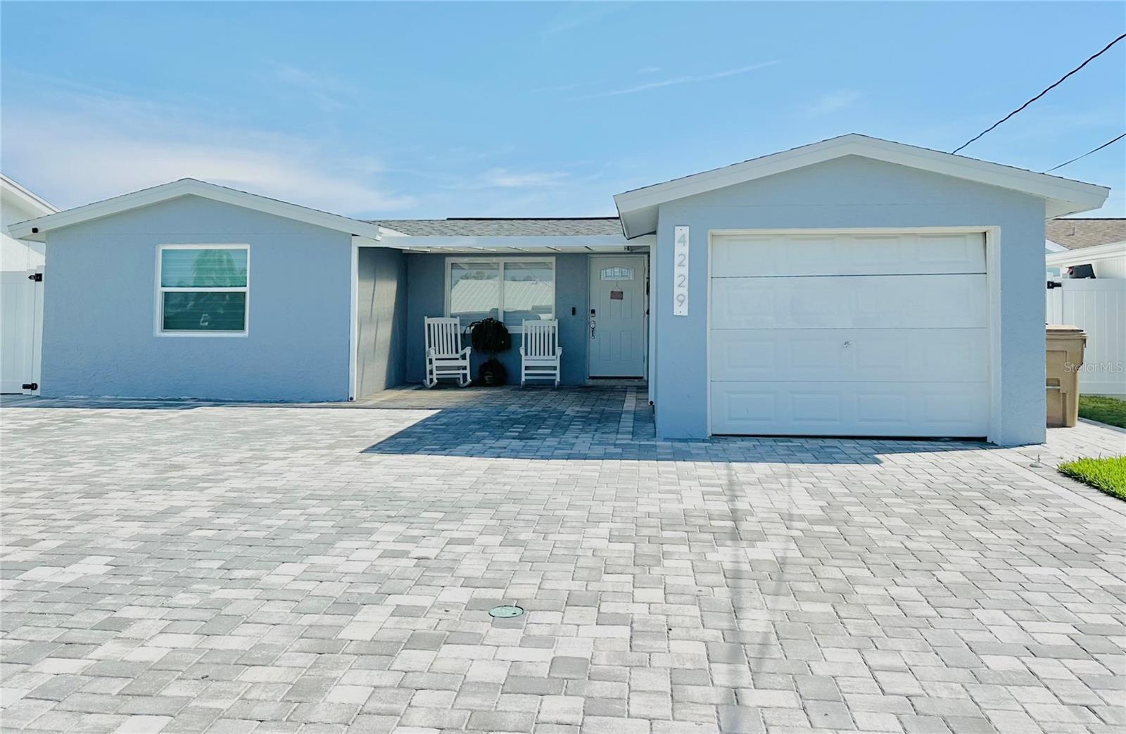 4229 FLORAMAR TER Property Photo 1