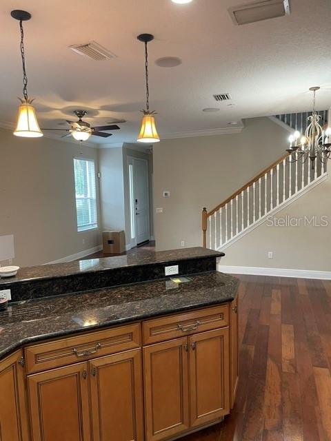 1397 Benevolent St Property Photo 4