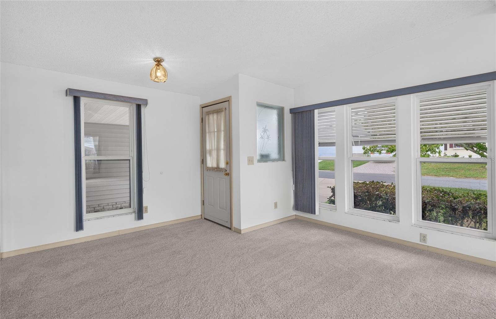 1506 Hillcrest Dr Property Photo 6