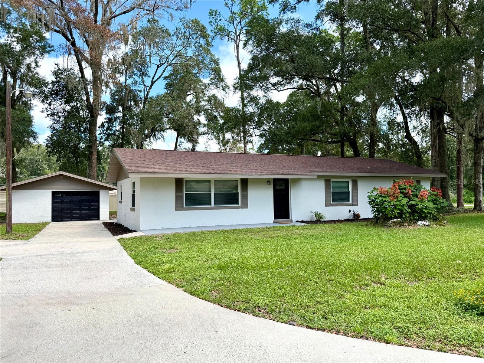 5203 NW 61ST LN Property Photo 1