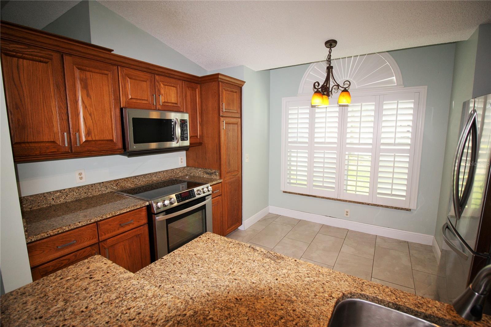 10105 Marguex Dr Property Photo 5