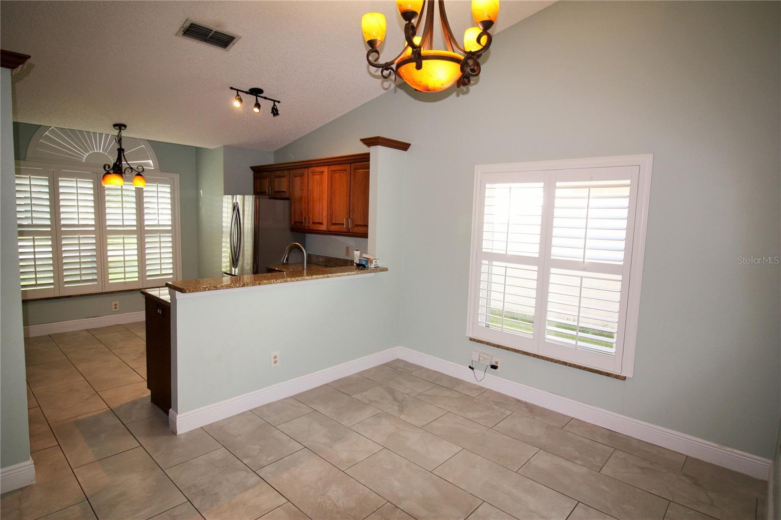 10105 Marguex Dr Property Photo 6