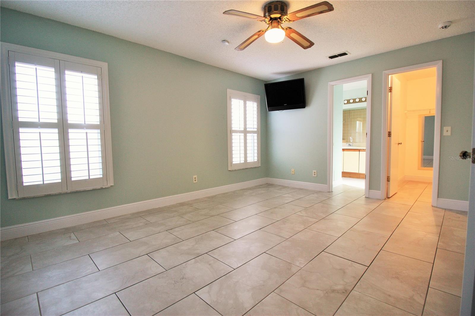 10105 Marguex Dr Property Photo 7