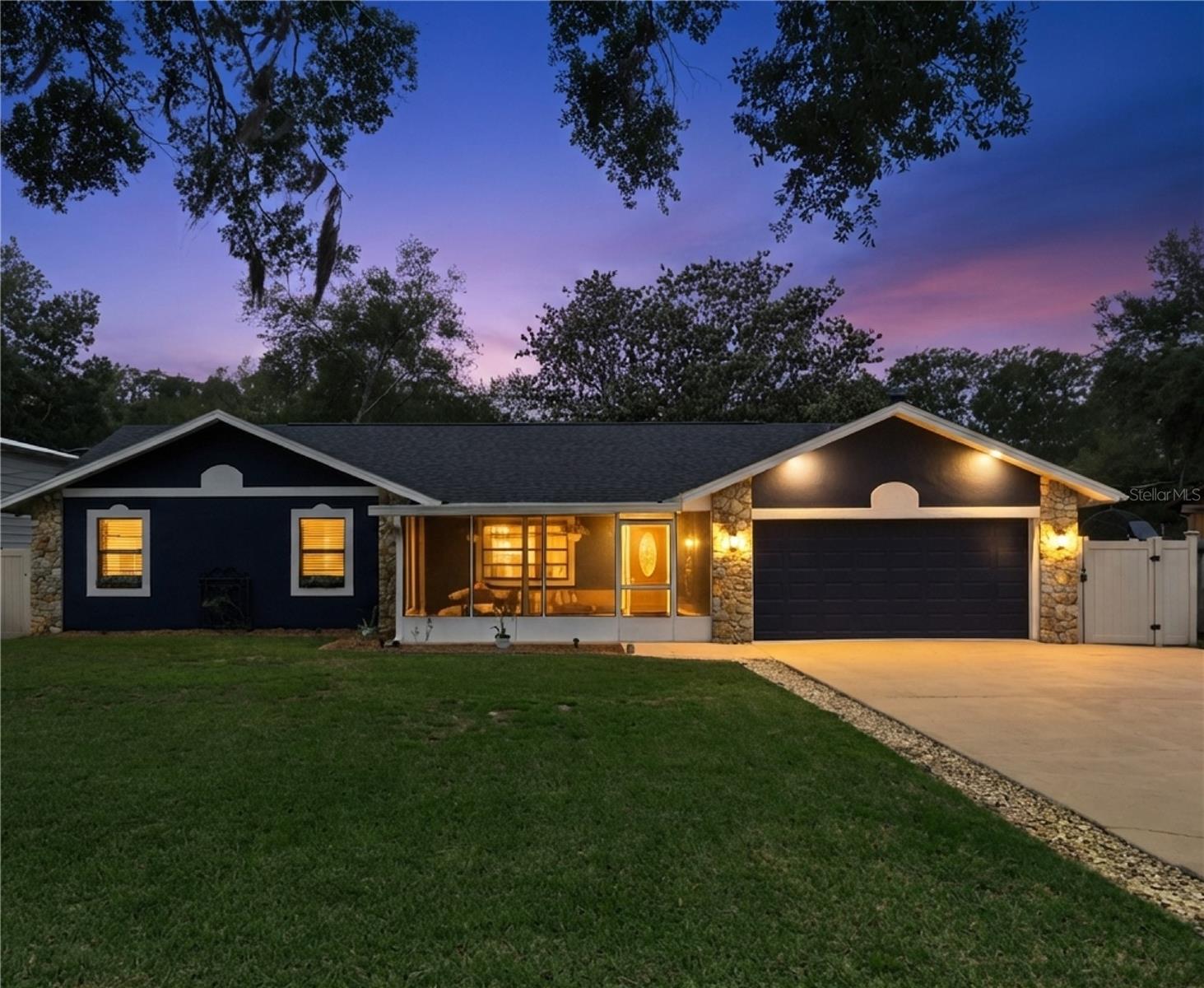 27627 LOIS DR Property Photo 1