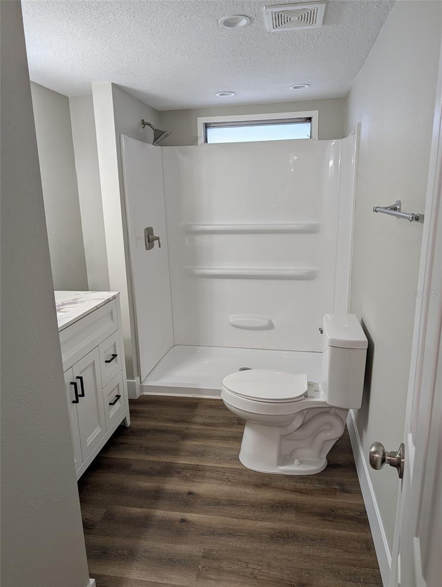 24304 Maxwell St Property Photo 12