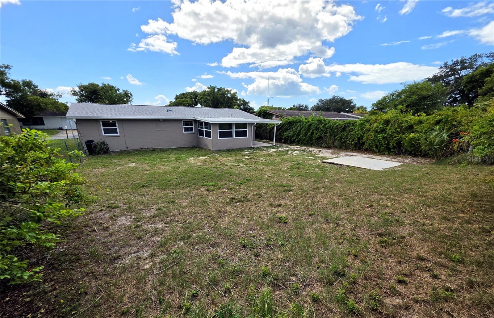 3647 Bigelow Dr Property Photo 3