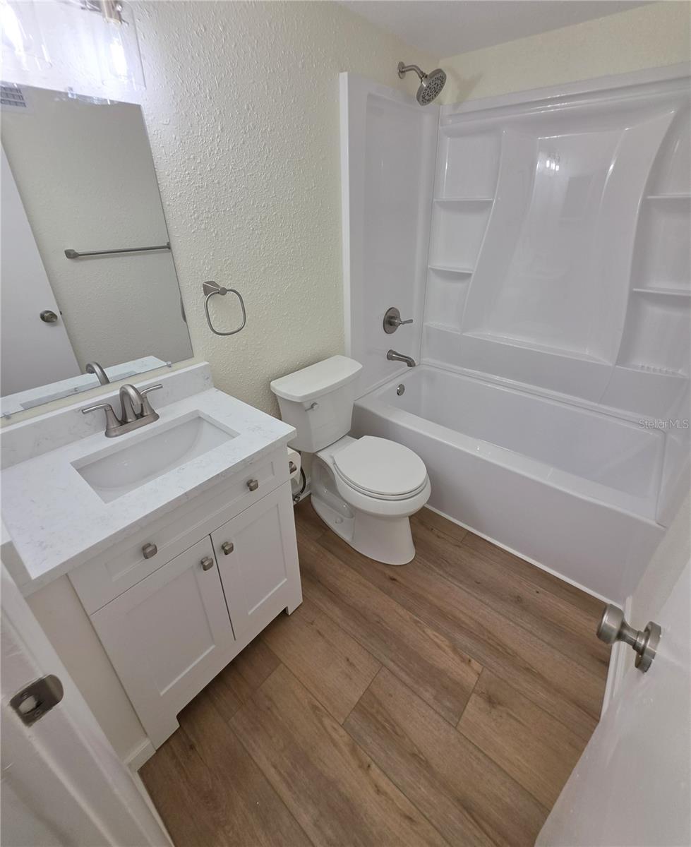 3647 Bigelow Dr Property Photo 4