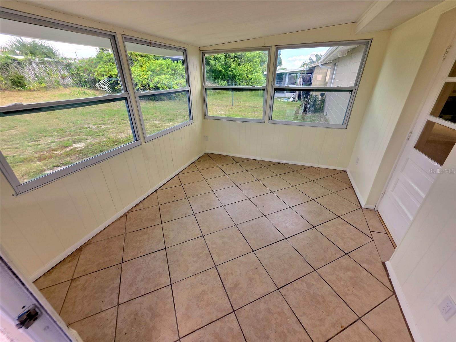 3647 Bigelow Dr Property Photo 8