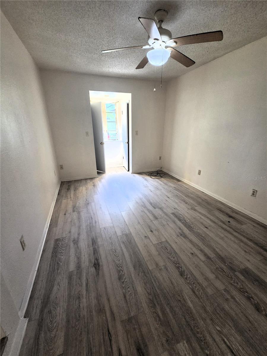 617 W Howry Ave Property Photo 6