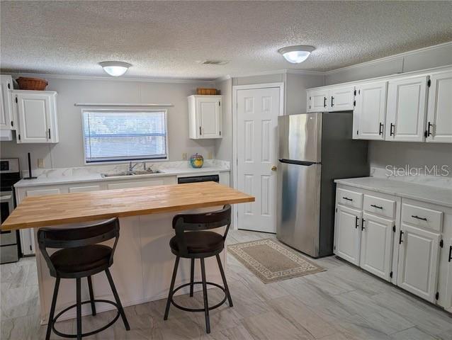 25836 Manhattan Ln Property Photo 3