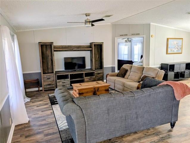 25836 Manhattan Ln Property Photo 5