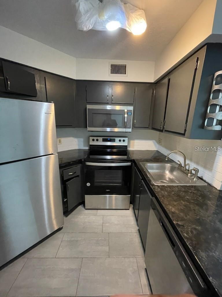 3927 Atrium Dr #u3 Property Photo 5