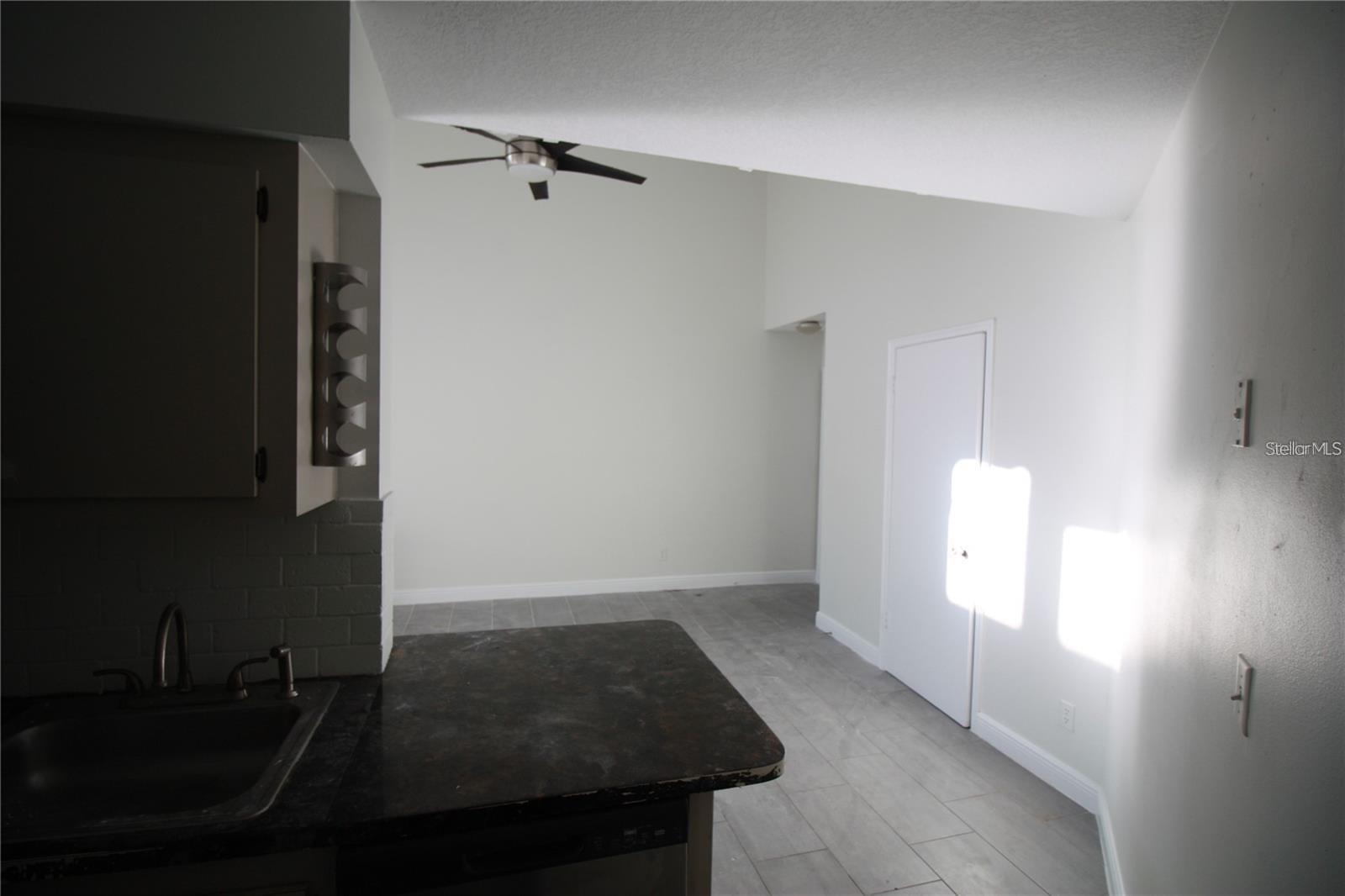 3927 Atrium Dr #u3 Property Photo 6