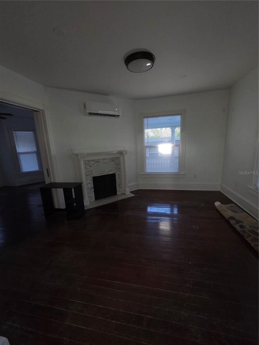 331 W New York Ave Property Photo 27