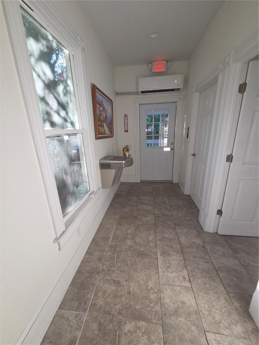 331 W New York Ave Property Photo 31