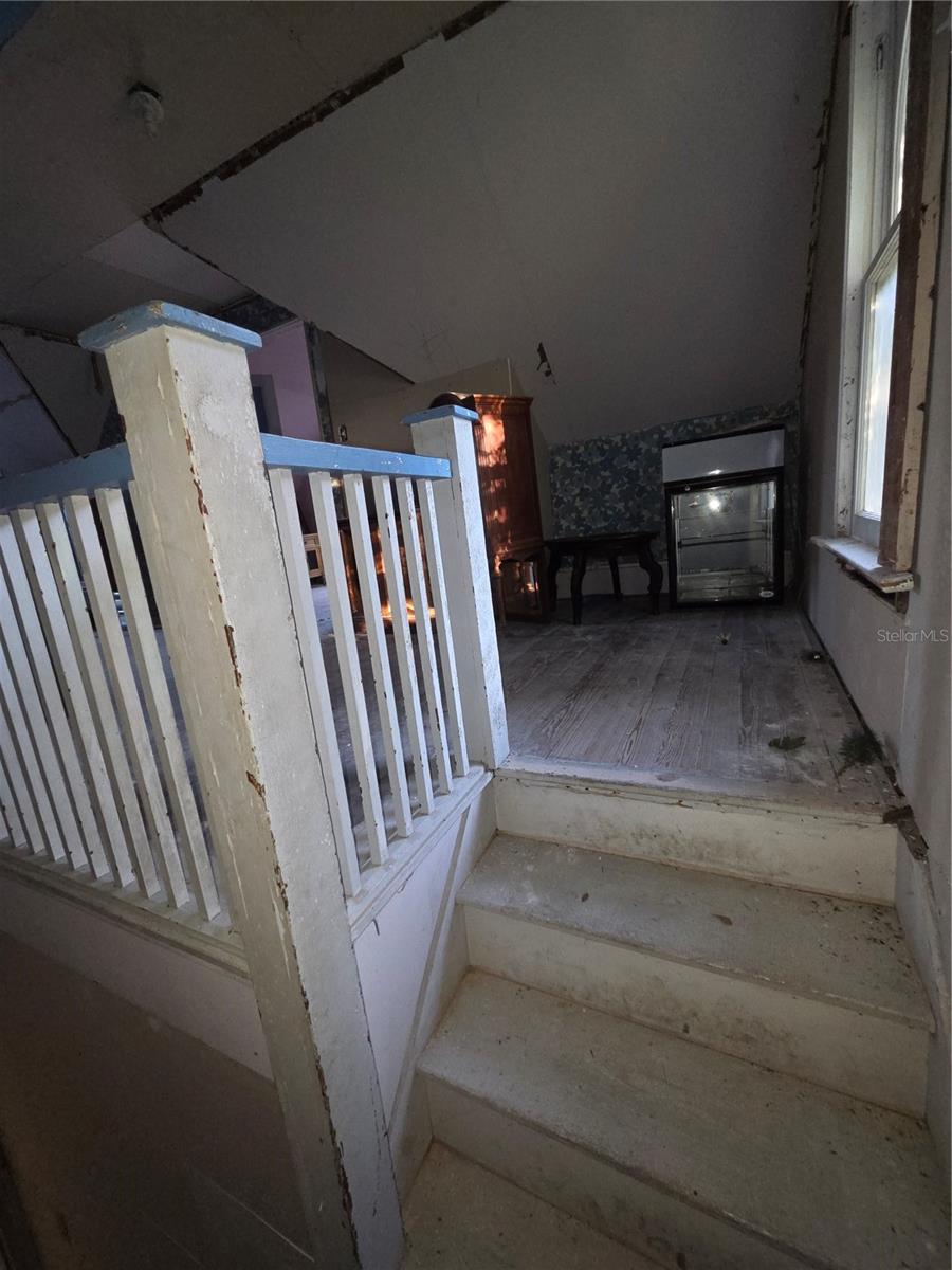331 W New York Ave Property Photo 45