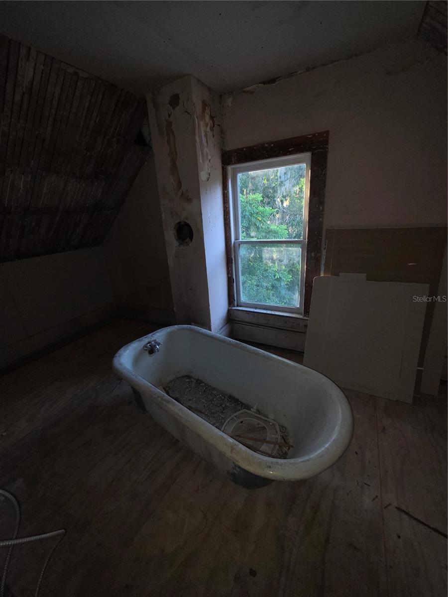 331 W New York Ave Property Photo 48