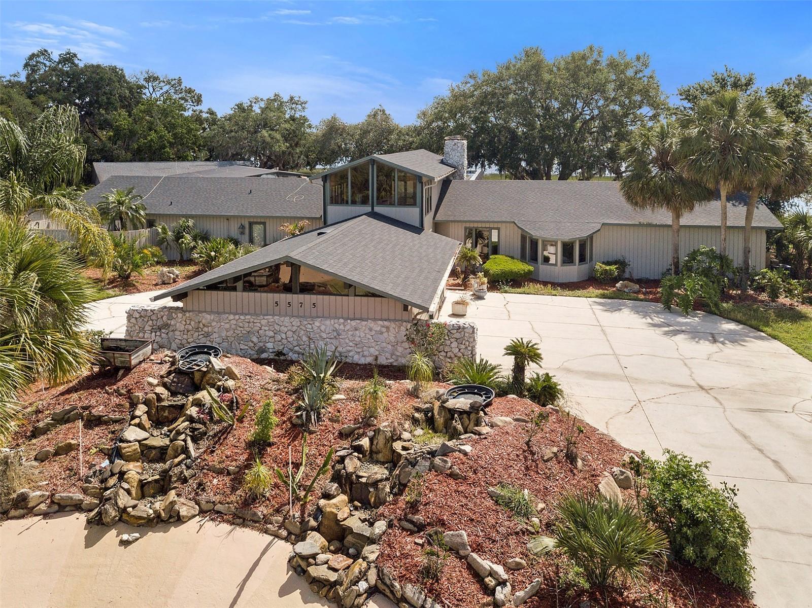 5575 Alligator Lake Rd Property Photo 3