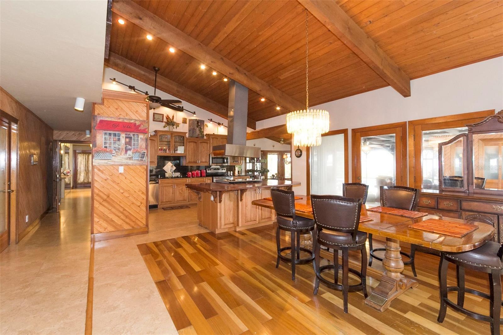 5575 Alligator Lake Rd Property Photo 9