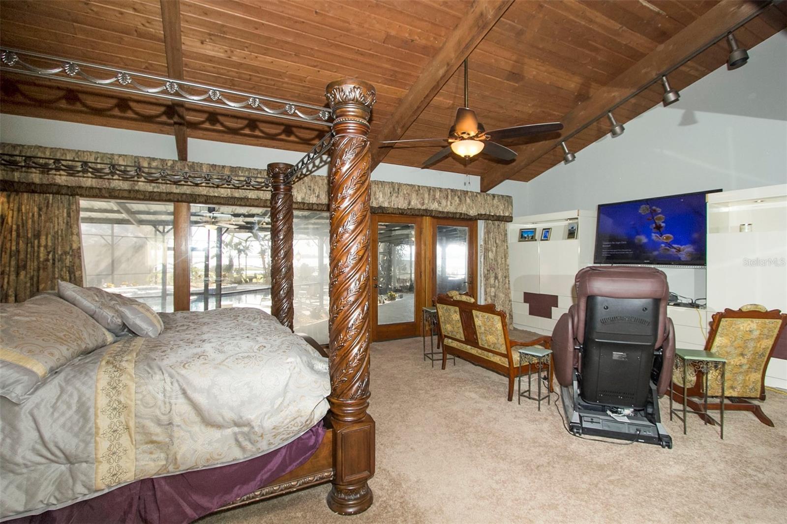5575 Alligator Lake Rd Property Photo 14