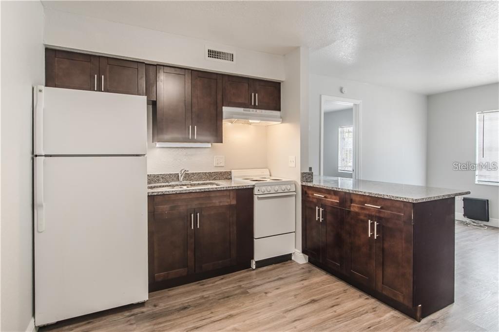 9013 Westchester Circle #unit 28 Apt D Property Photo 4
