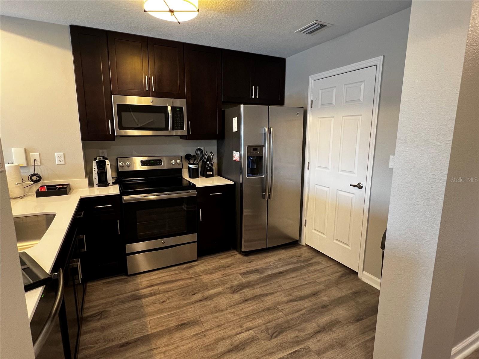 14501 Grove Resort Ave #1743 Property Photo 11