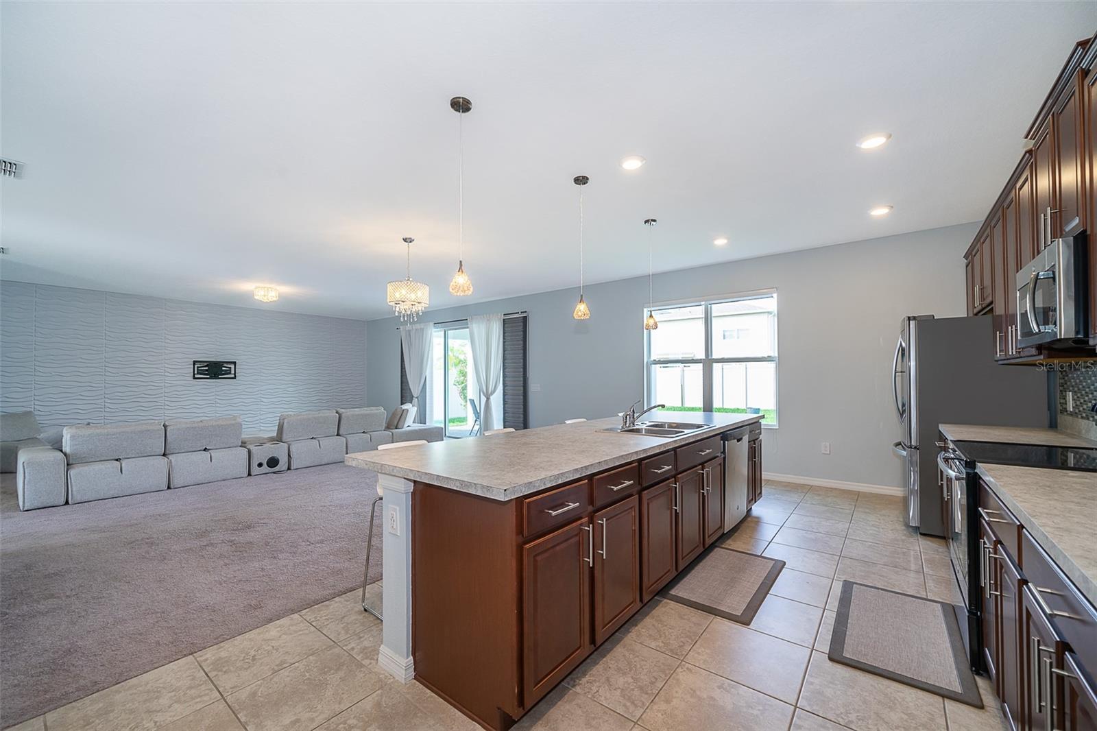 2932 Ponce Crest Drive Property Photo 14