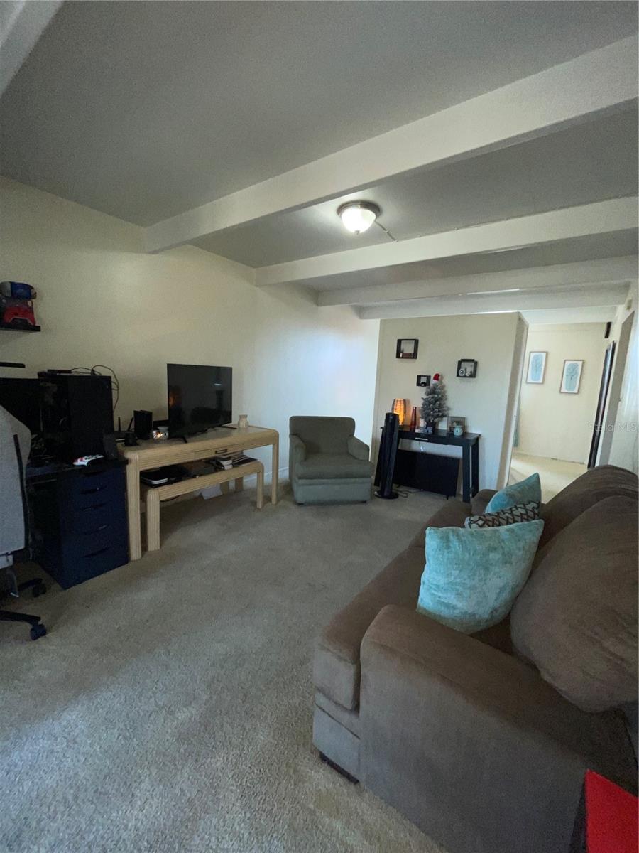 937 Club Circle Property Photo 2