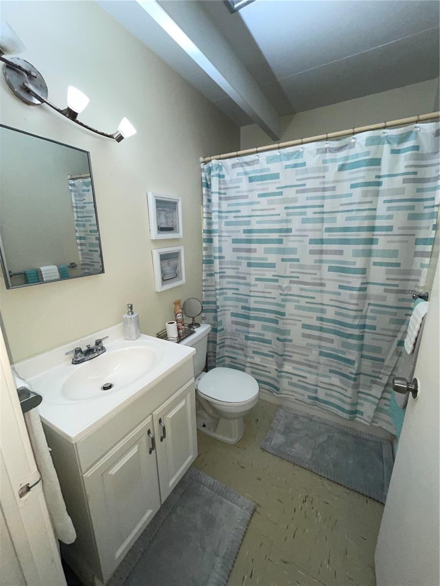 937 Club Circle Property Photo 5