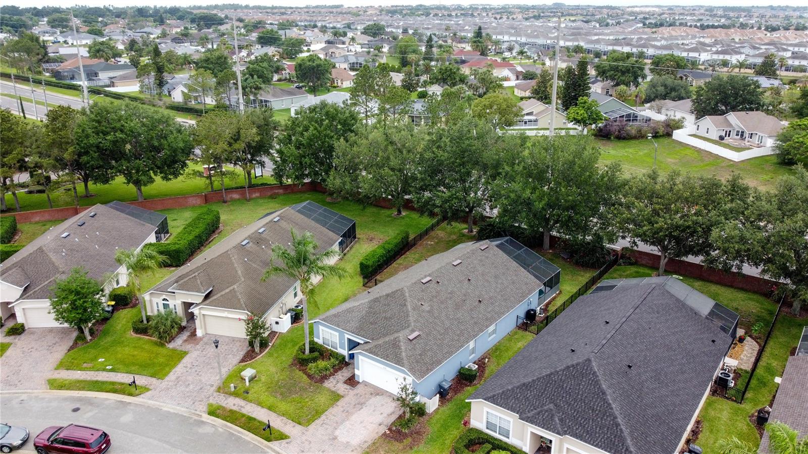 316 Kildrummy Drive Property Photo 2