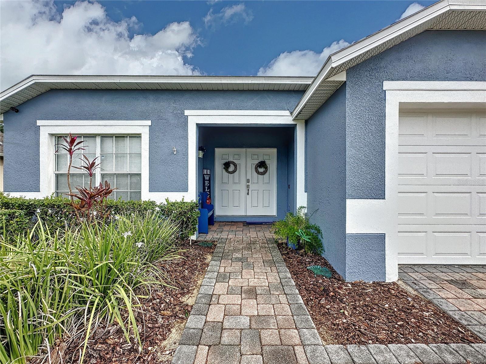 316 Kildrummy Drive Property Photo 3