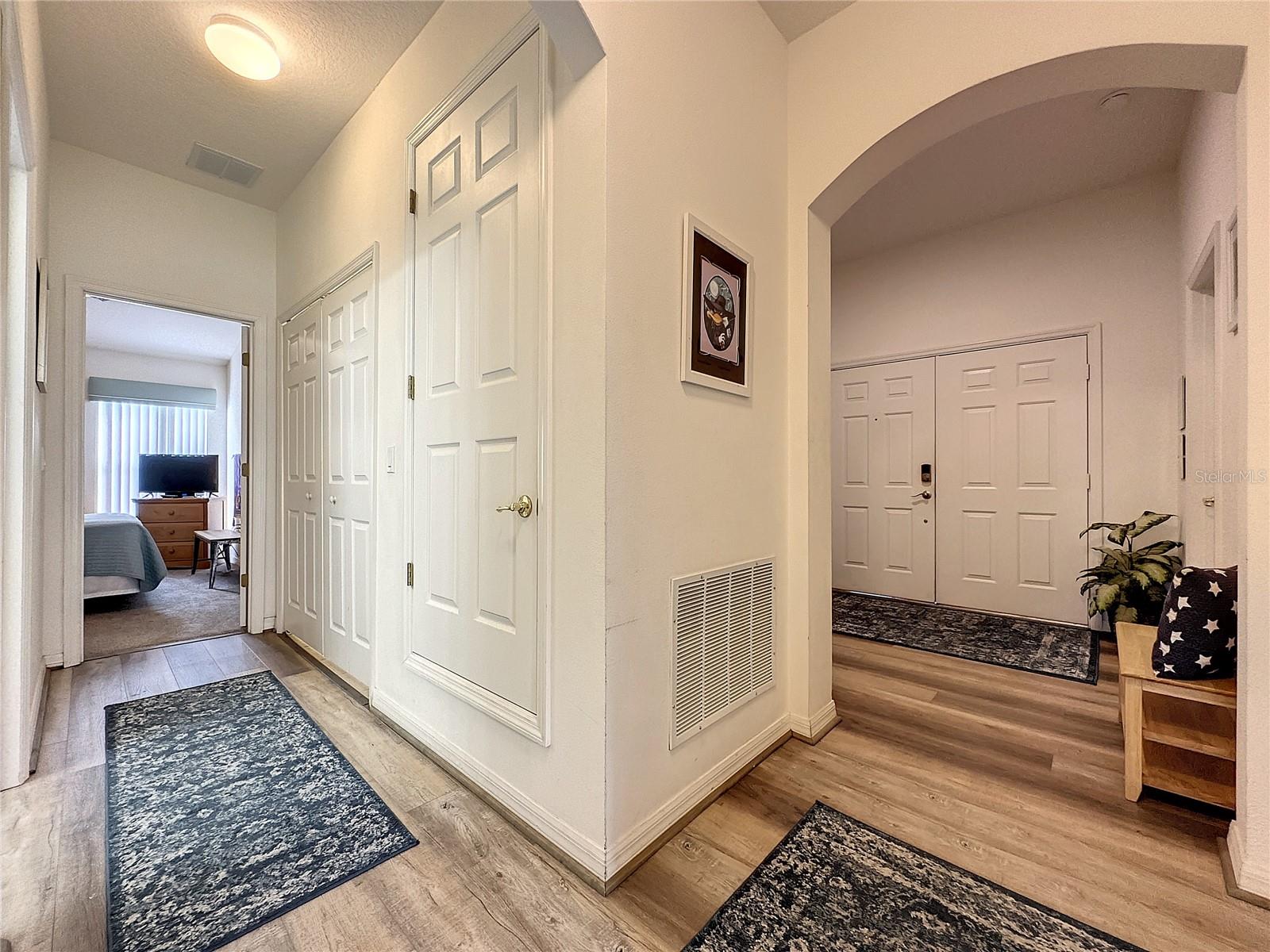 316 Kildrummy Drive Property Photo 6