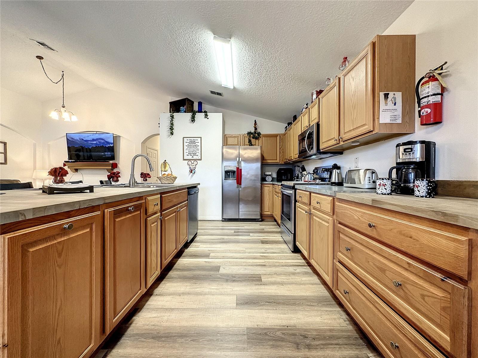 316 Kildrummy Drive Property Photo 8