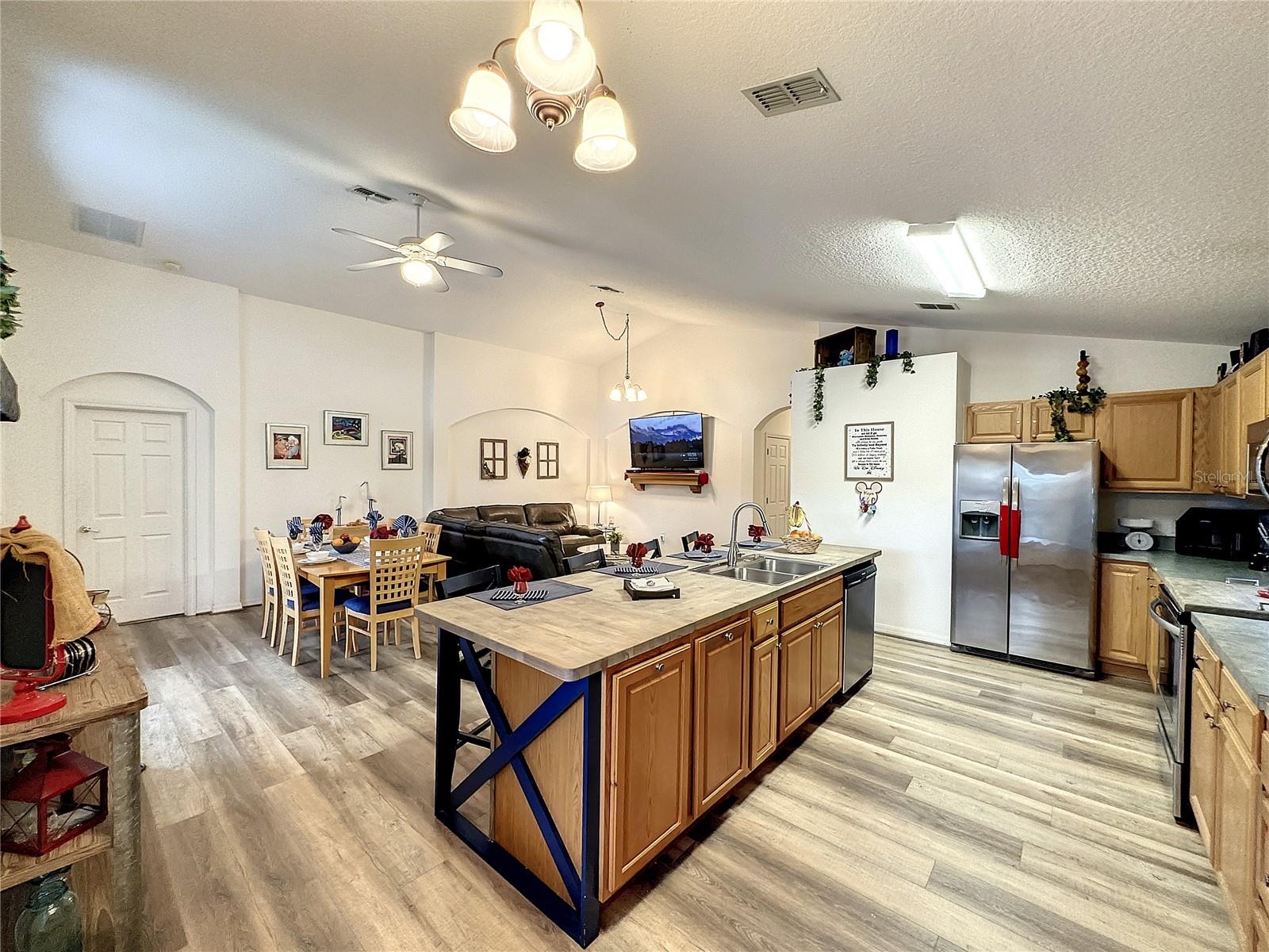 316 Kildrummy Drive Property Photo 10