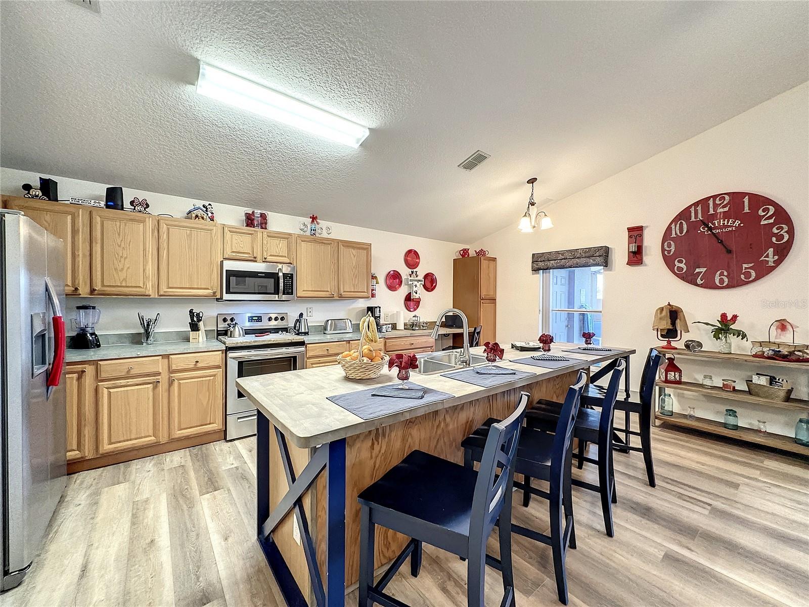 316 Kildrummy Drive Property Photo 11