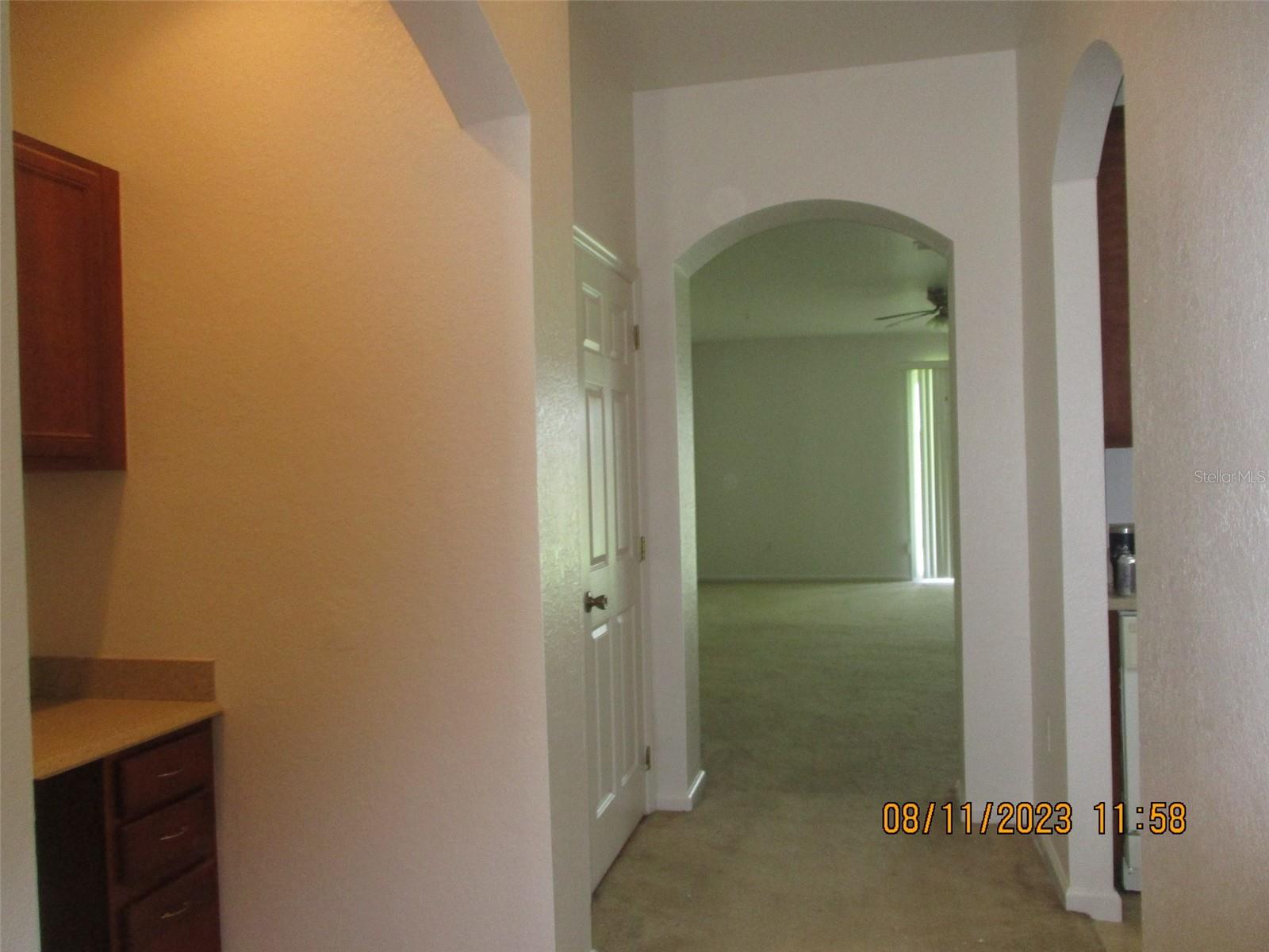 2978 Ashland Lane S Property Photo 2