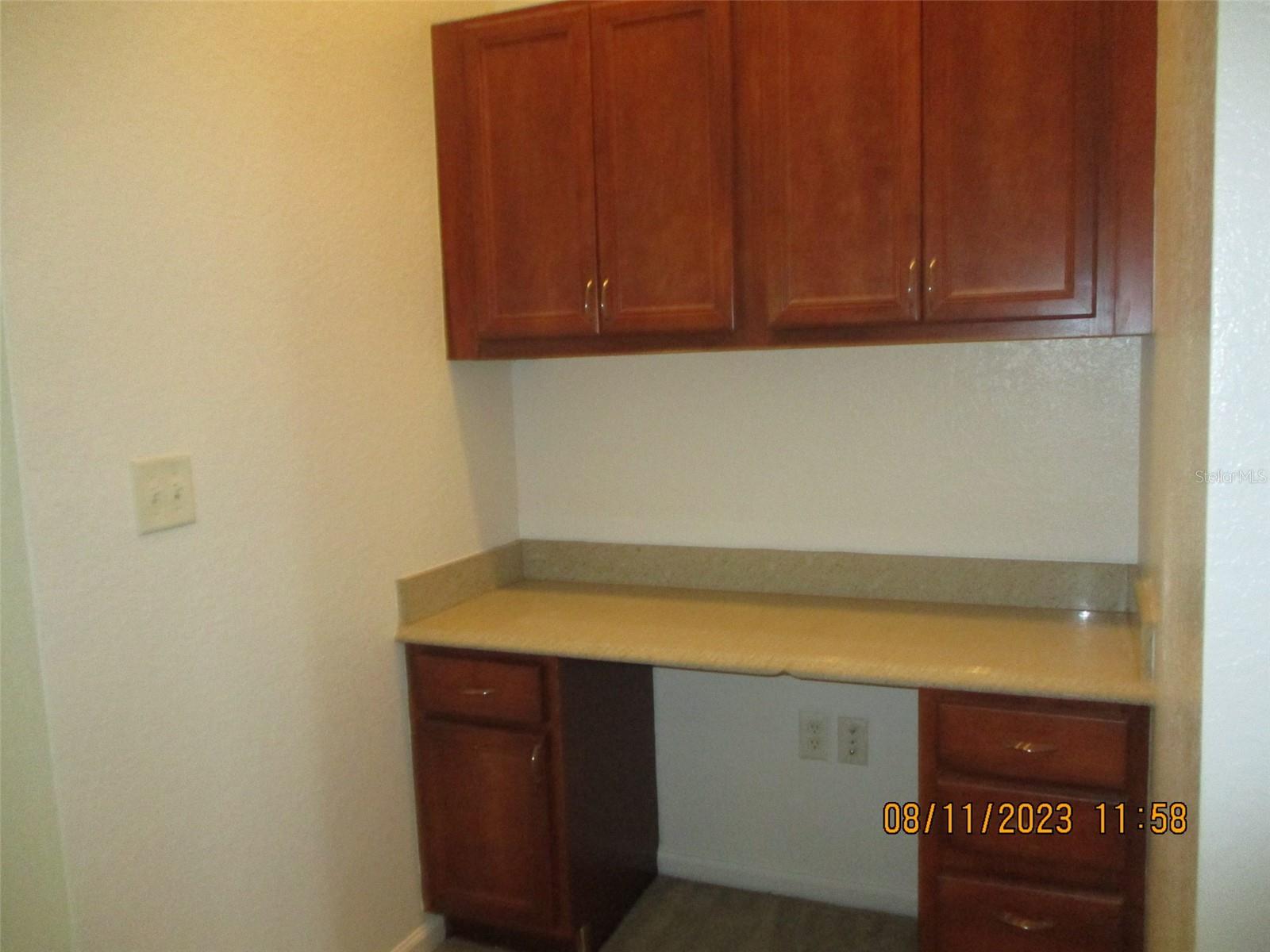 2978 Ashland Lane S Property Photo 3