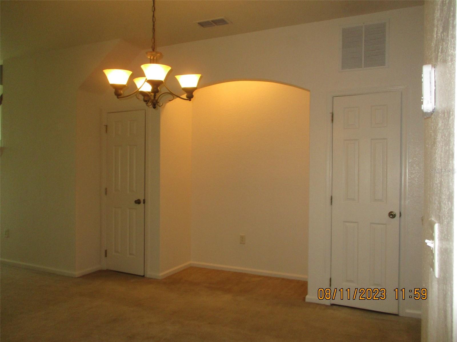 2978 Ashland Lane S Property Photo 8
