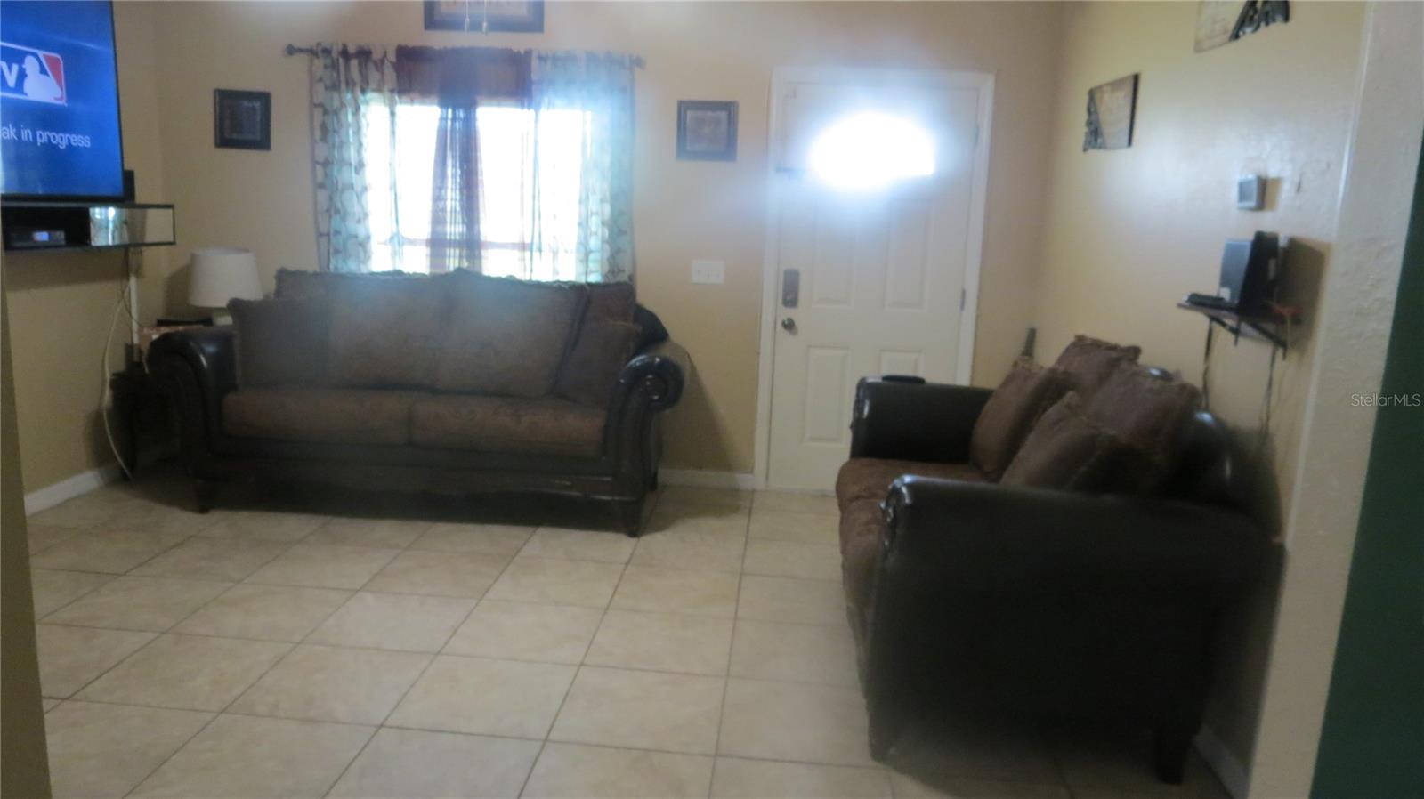 144 Spoonbill Court Property Photo 4