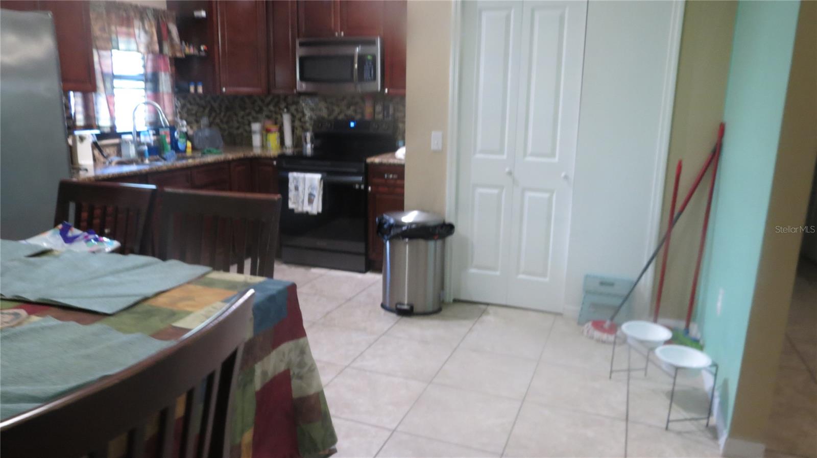 144 Spoonbill Court Property Photo 7