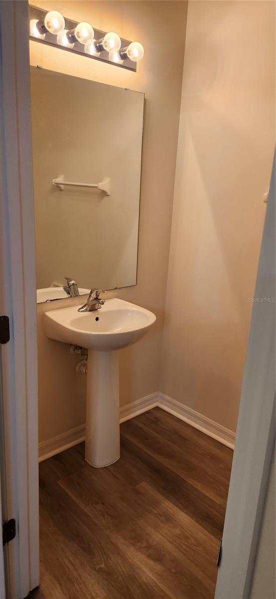 4546 Alberto Cir Property Photo 8